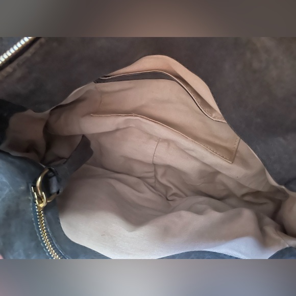 Authentic CHLOE Silver/ gray  Leather Heloise bag .In Excellent used condition. - Picture 8 of 12